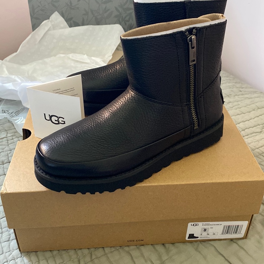 UGG , W DECONSTRUCTED MINI ZIP